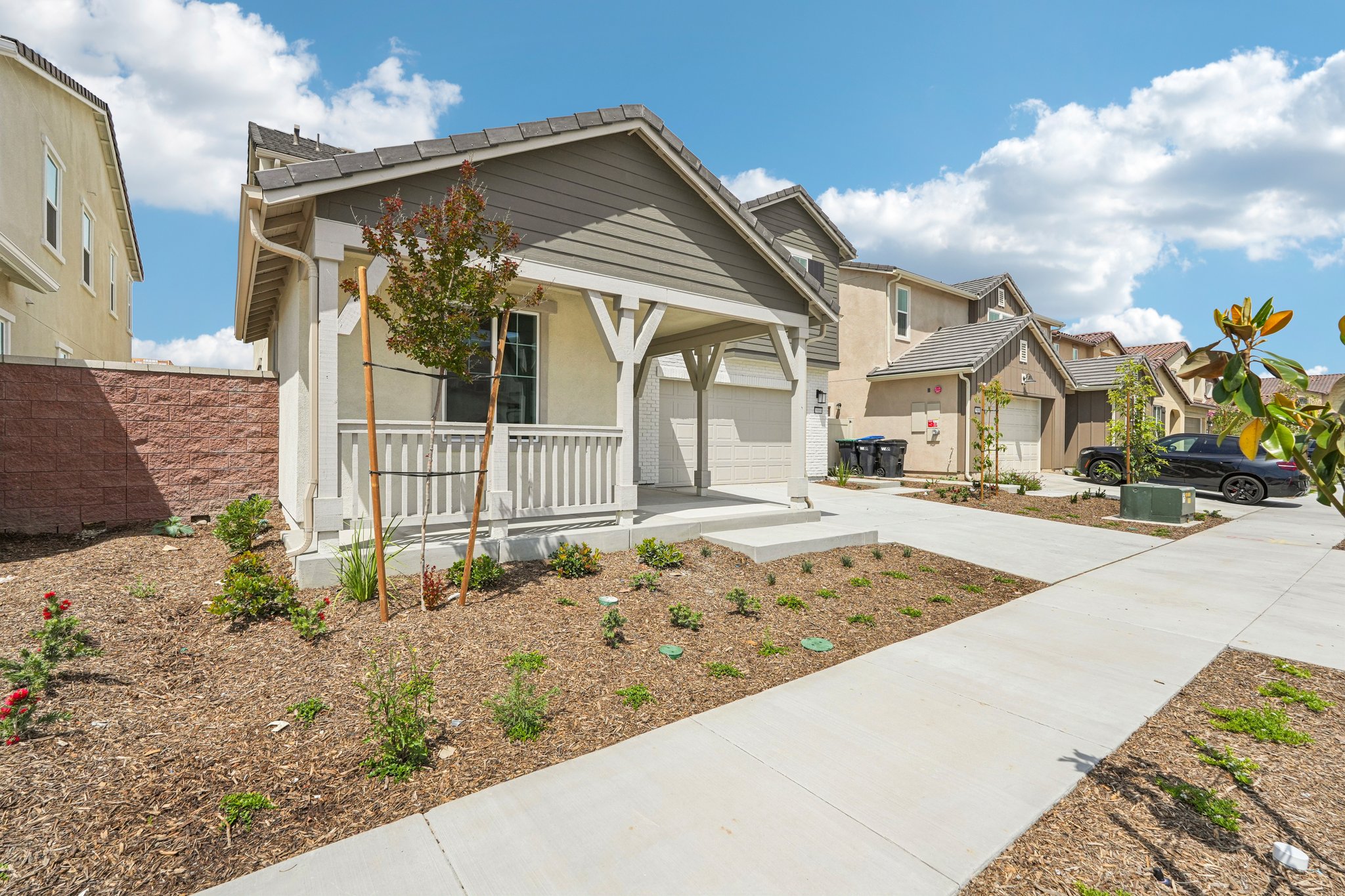 0042 16668 Bristlecone Avenue