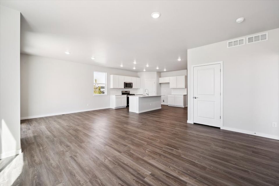 A large empty room.